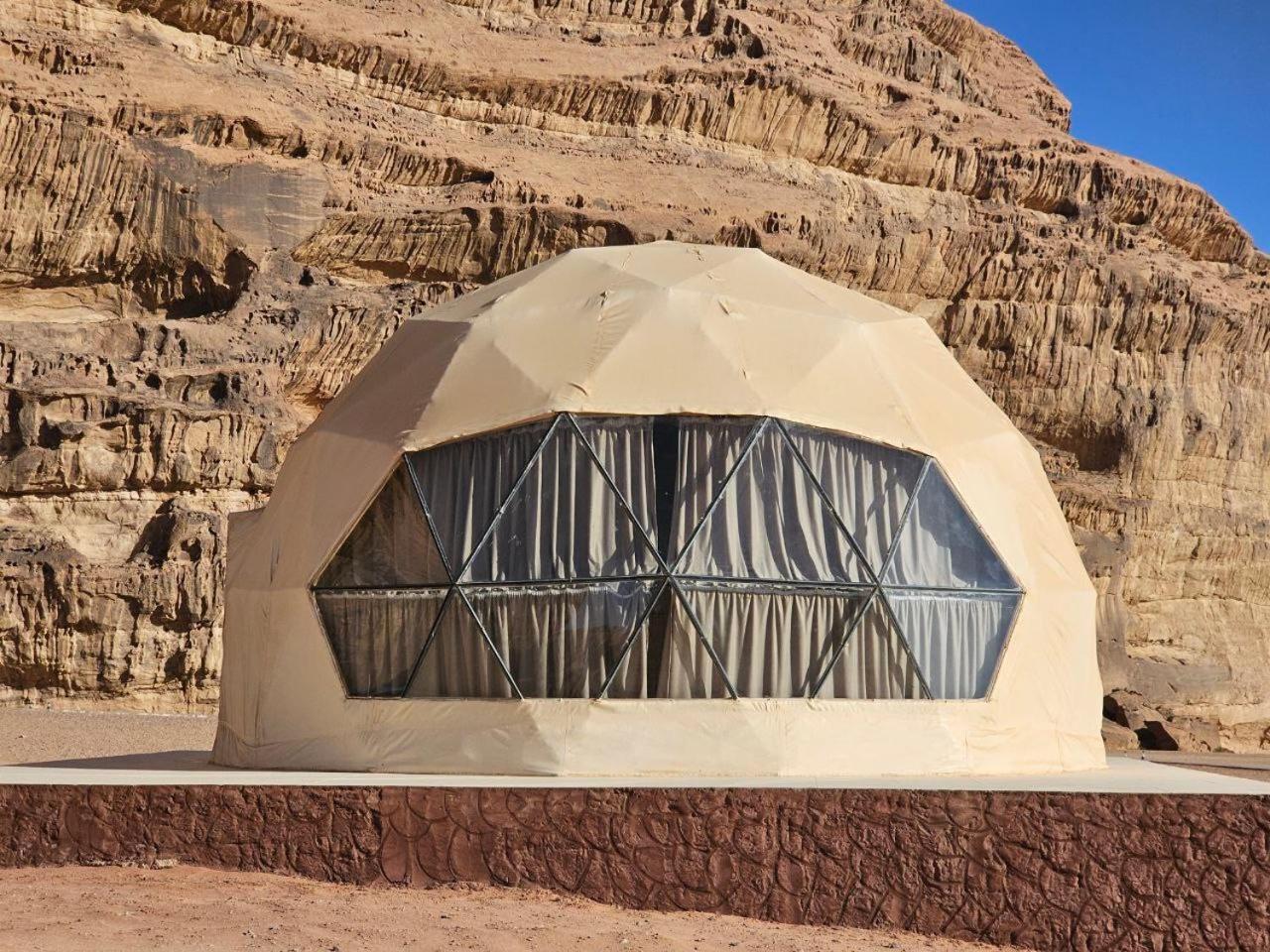 Wadi Rum Oscar Camp Екстер'єр фото