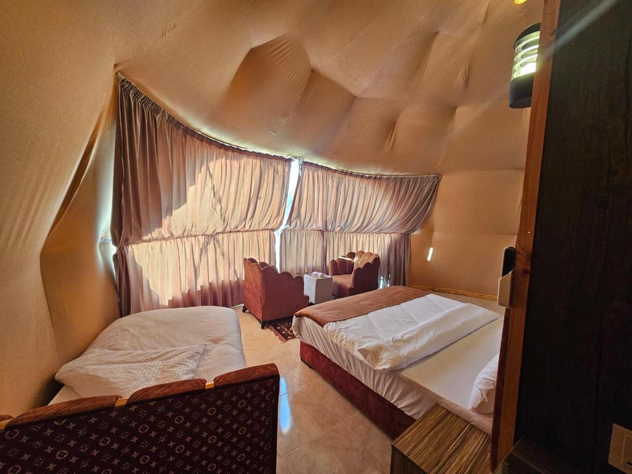 Wadi Rum Oscar Camp Екстер'єр фото