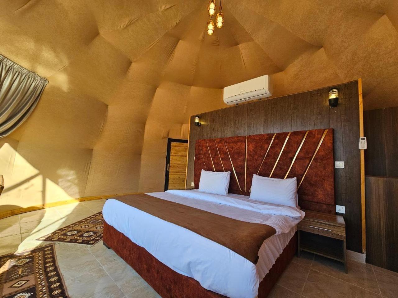 Wadi Rum Oscar Camp Екстер'єр фото