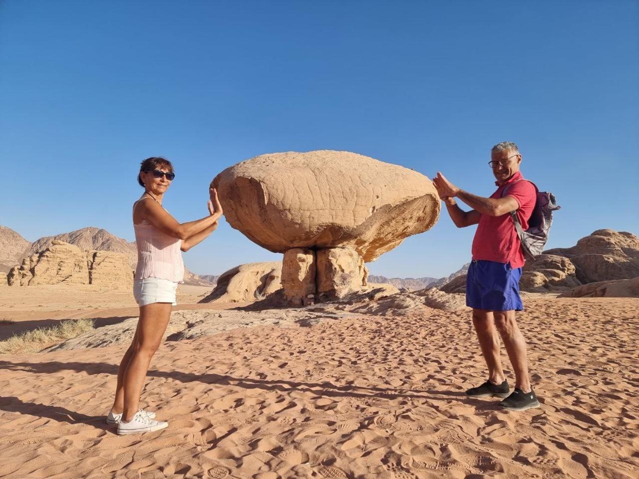 Wadi Rum Oscar Camp Екстер'єр фото