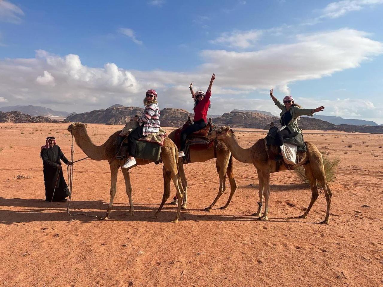 Wadi Rum Oscar Camp Екстер'єр фото