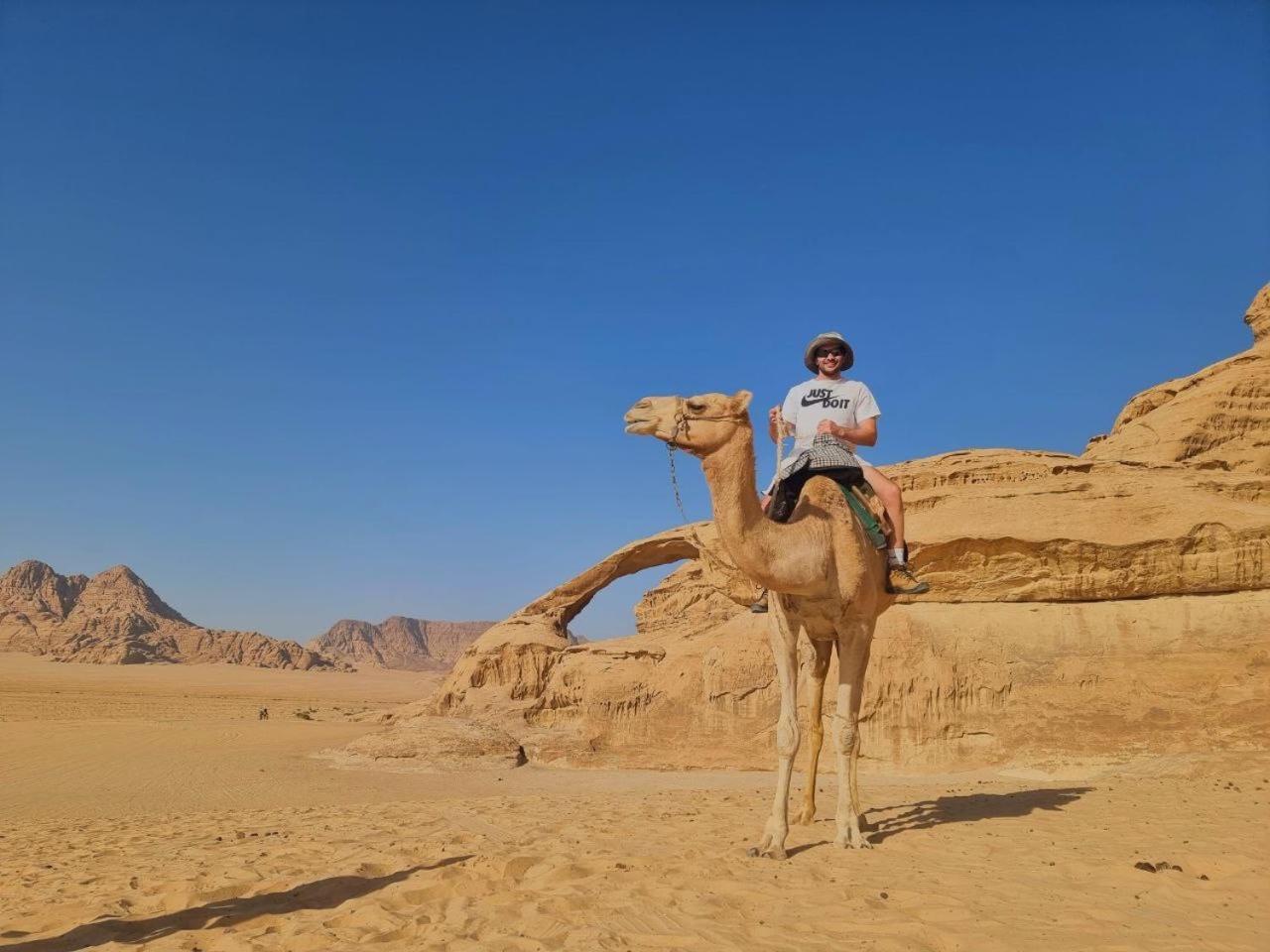 Wadi Rum Oscar Camp Екстер'єр фото